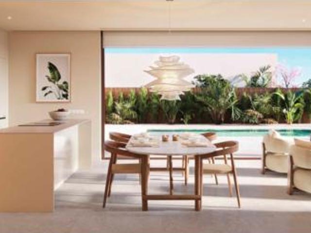 Chalet en venta en Urbanización La Zenia II, el Baix Segura / La Vega Baja