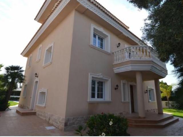 Chalet en venta en Urbanización La Zenia II, el Baix Segura / La Vega Baja