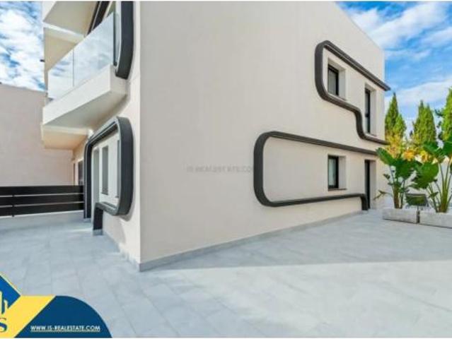 Chalet en venta en Urbanización La Zenia II, el Baix Segura / La Vega Baja