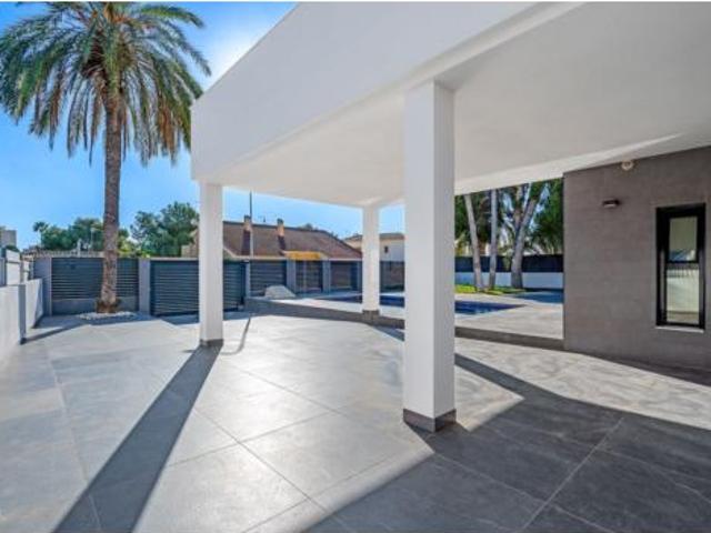 Chalet en venta en Dehesa de Campoamor, el Baix Segura / La Vega Baja