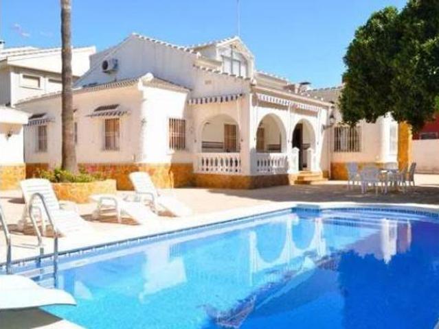 Chalet en venta en Dehesa de Campoamor, el Baix Segura / La Vega Baja