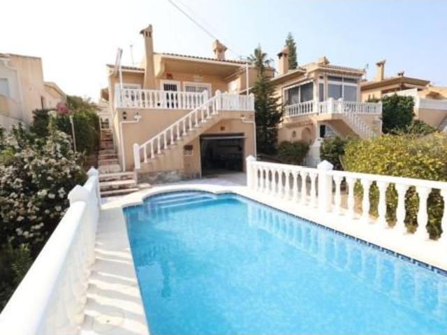 Chalet en venta en Orihuela, Los Balcones y Los Altos