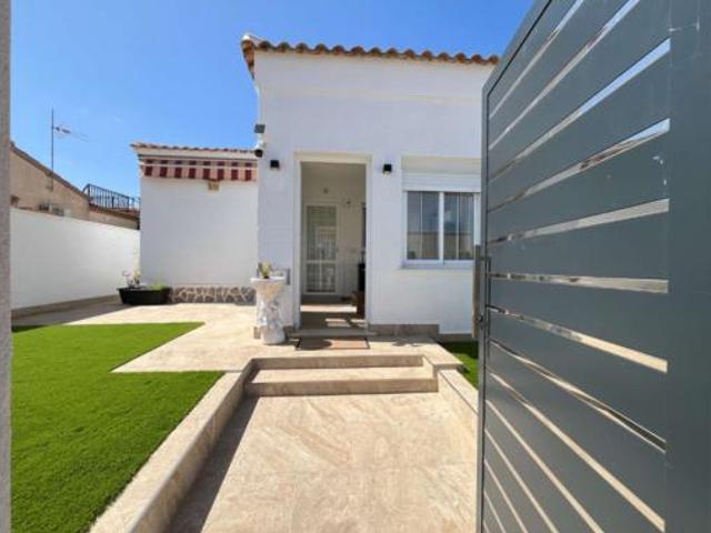 Chalet en venta en Urbanización la Florida, el Baix Segura / La Vega Baja