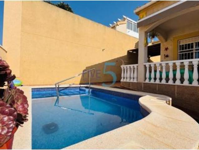 Chalet en venta en Urbanización la Florida, el Baix Segura / La Vega Baja