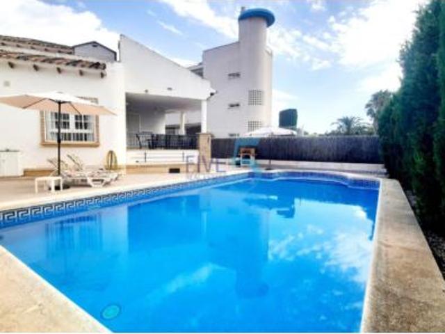 Chalet en venta en Villa Martín, el Baix Segura / La Vega Baja