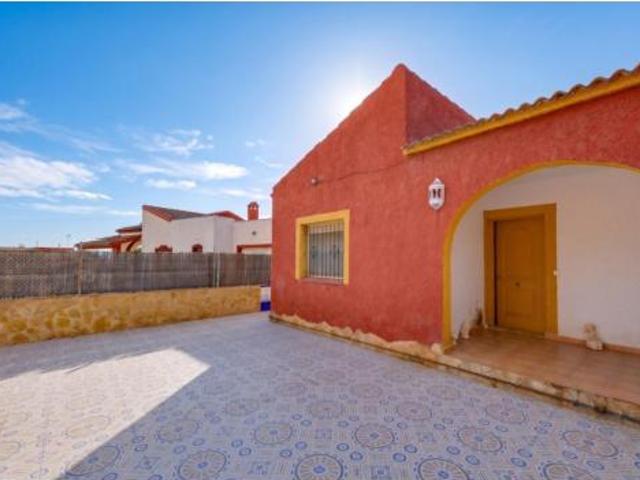 Chalet en venta en Urbanización La Zenia II, el Baix Segura / La Vega Baja