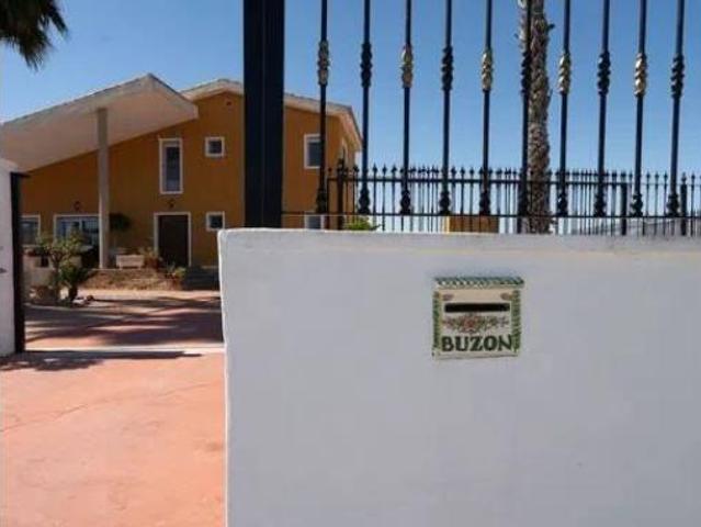 Chalet en venta en Barrio del Camino Viejo de Hurchillo, el Baix Segura / La Vega Baja