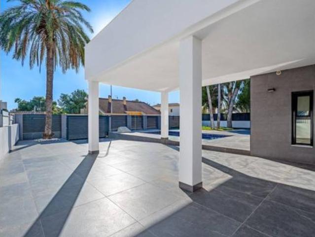 Chalet en venta en Dehesa de Campoamor, el Baix Segura / La Vega Baja