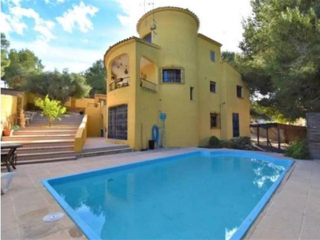 Villa en venta en Orihuela, Urbanización Pueblo Príncipe