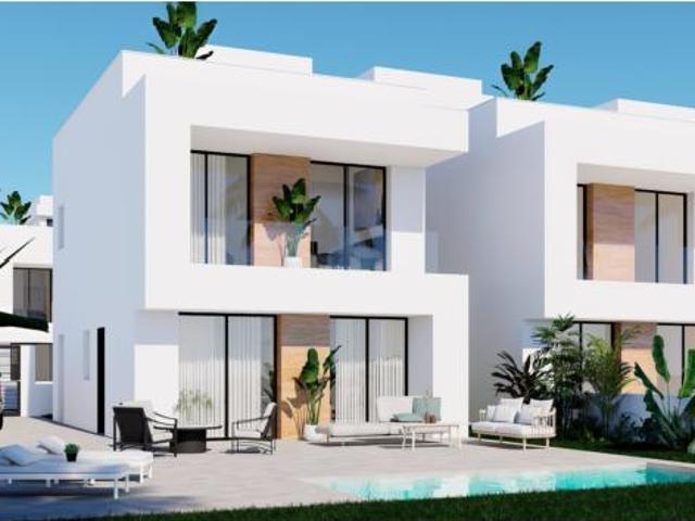 Chalet en venta en Urbanización La Zenia II, el Baix Segura / La Vega Baja