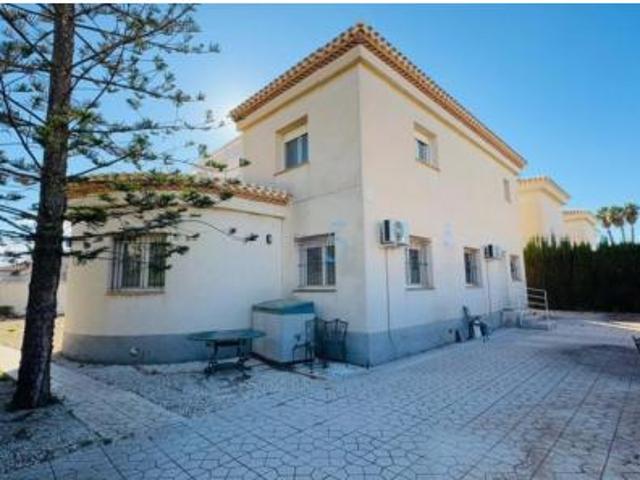 Chalet en venta en Playa Flamenca II, el Baix Segura / La Vega Baja