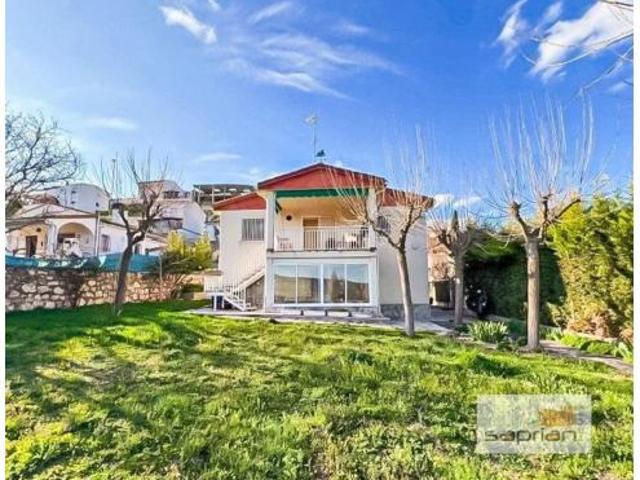 Villa en venta en Orusco De Tajuña, La Vega