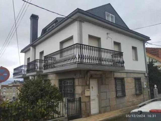 Chalet en venta en Montealegre, Ourense