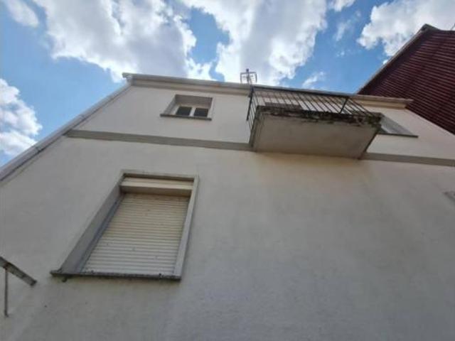 Chalet en venta en As Lagoas, Ourense