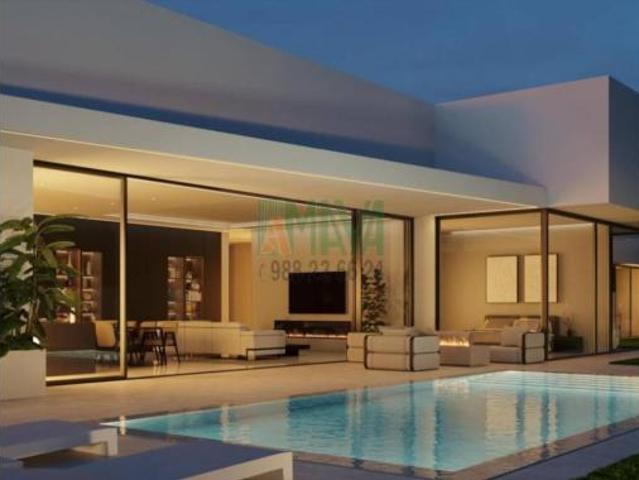 Villa en venta en O Pereiro De Aguiar, A Derrasa