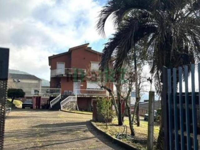 Chalet en venta en San Rosendo, Ourense