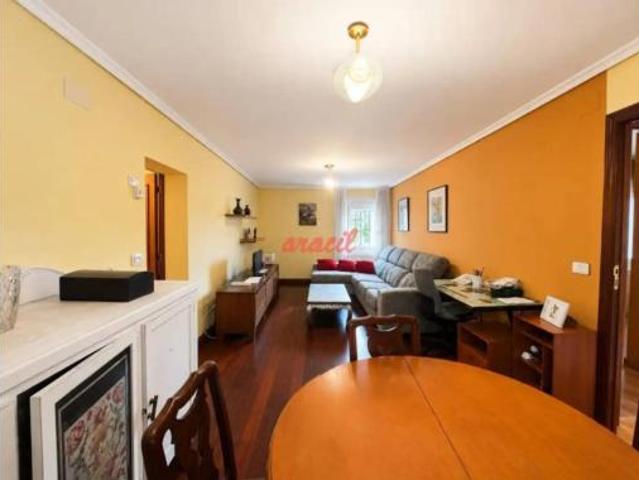 Chalet en venta en Untes, Ourense