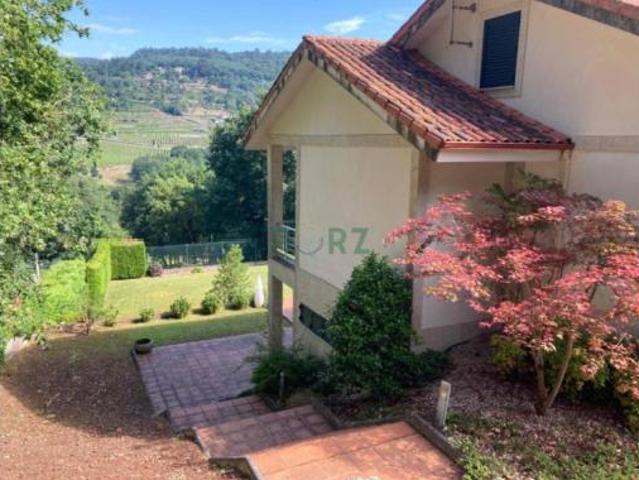 Villa en venta en Ourense, O Val