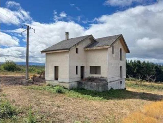 Chalet en venta en Montealegre, Ourense