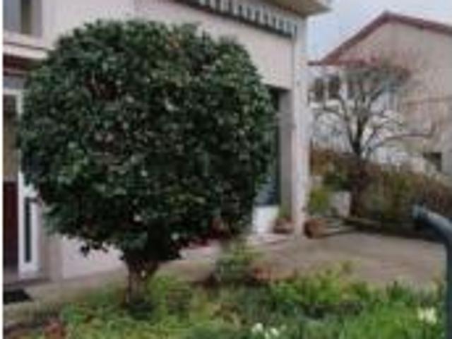 Chalet en venta en Regoufe, Ourense