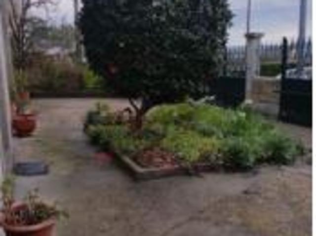 Chalet en venta en Regoufe, Ourense