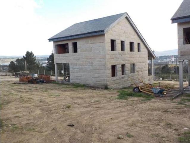 Chalet en venta en O Cumial, Ourense