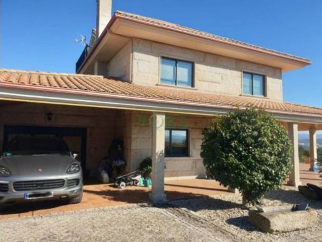 Chalet en venta en Santa Mariña do Monte, Ourense