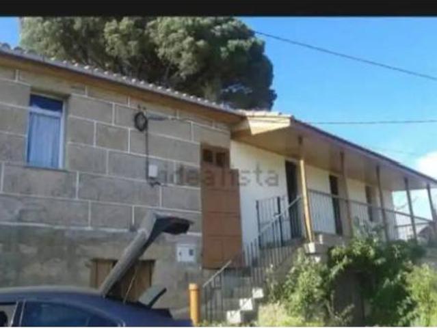Chalet en venta en Untes, Ourense