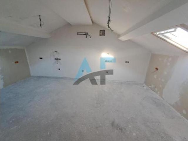 Chalet en venta en Eiroás, Ourense