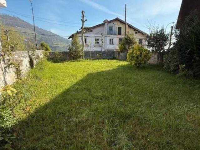 Chalet en venta en Oviedo, Asturias