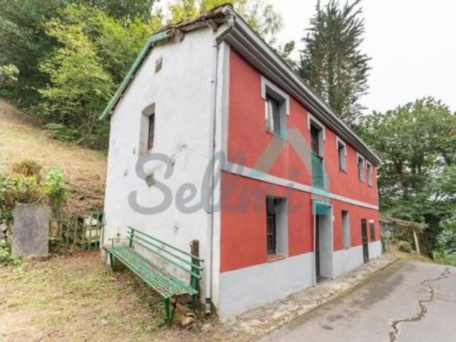 Chalet en venta en Oviedo, Asturias