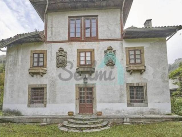 Chalet en venta en Oviedo, Asturias