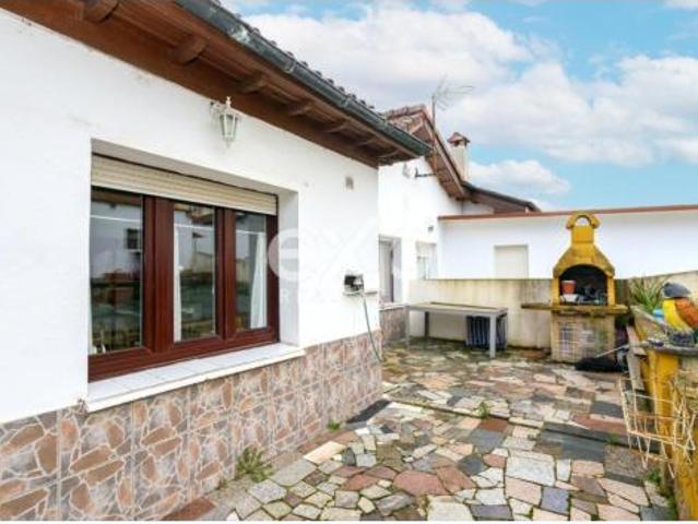 Chalet en venta en Oviedo, Asturias