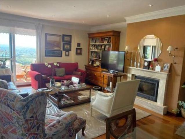 Chalet en venta en Oviedo, Asturias