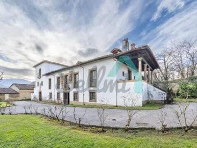 Chalet en venta en Llatores, Oviedo