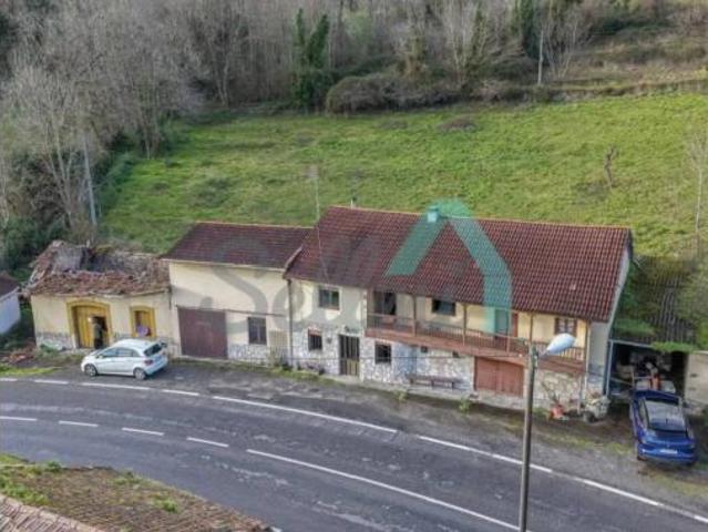 Chalet en venta en Oviedo, Asturias