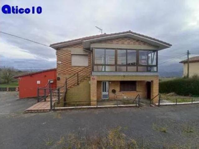 Chalet en venta en Santu Medero, Oviedo
