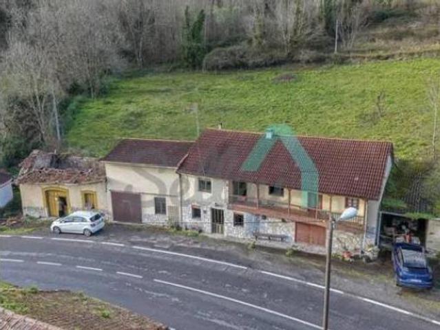 Chalet en venta en Oviedo, Asturias