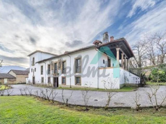 Chalet en venta en Llatores, Oviedo