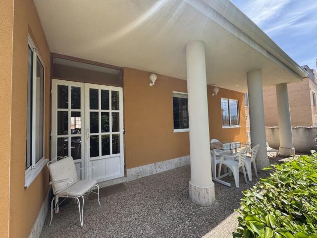 Chalet en venta en Dueñas, Castilla y León