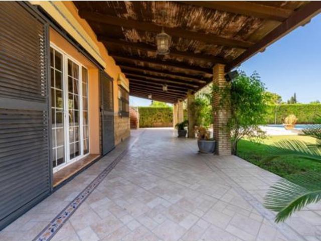 Chalet en venta en Palomares Del Río, Sevilla