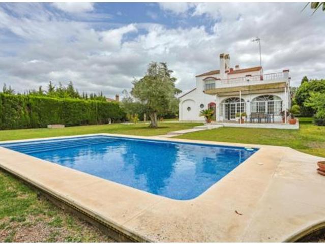 Chalet en venta en Palomares Del Río, Andalucía