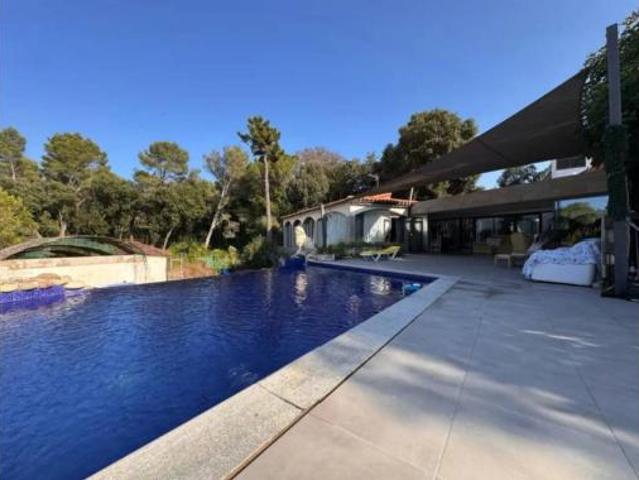 Chalet en venta en Mas Tomasi, Baix Empordà