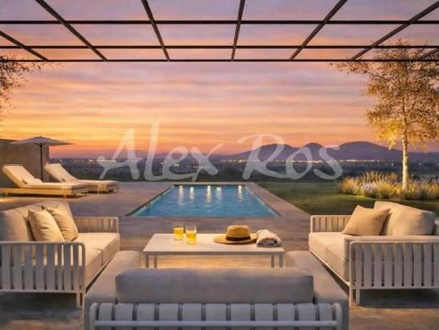 Chalet en venta en Mas Tomasi, Baix Empordà
