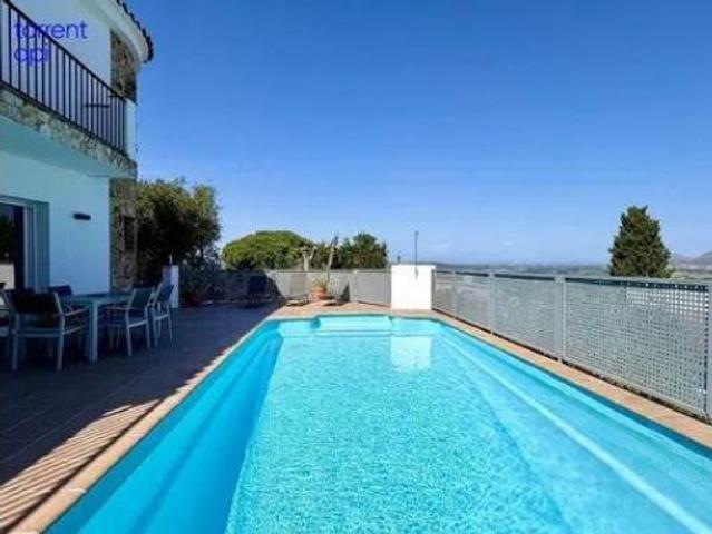 Chalet en venta en Mas Tomasi, Baix Empordà