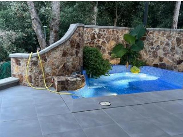 Chalet en venta en Mas Tomasi, Baix Empordà