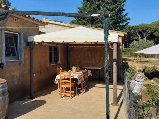 Chalet en venta en Mas Tomasi, Baix Empordà