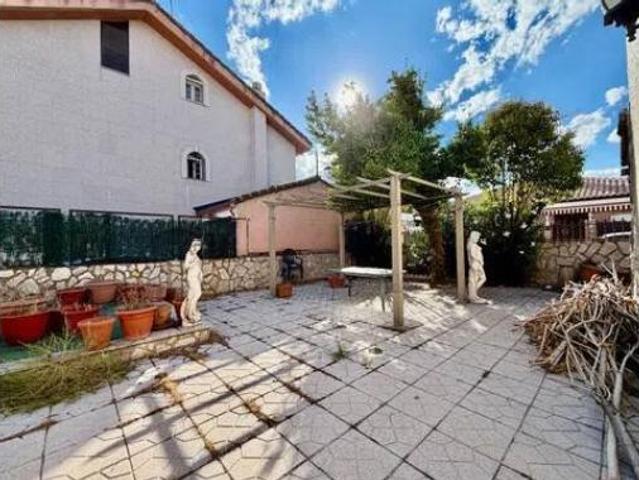 Chalet en venta en Parla, Madrid
