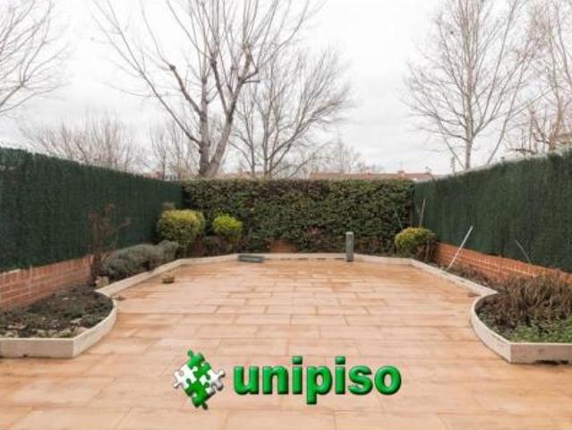 Villa en venta en Parla