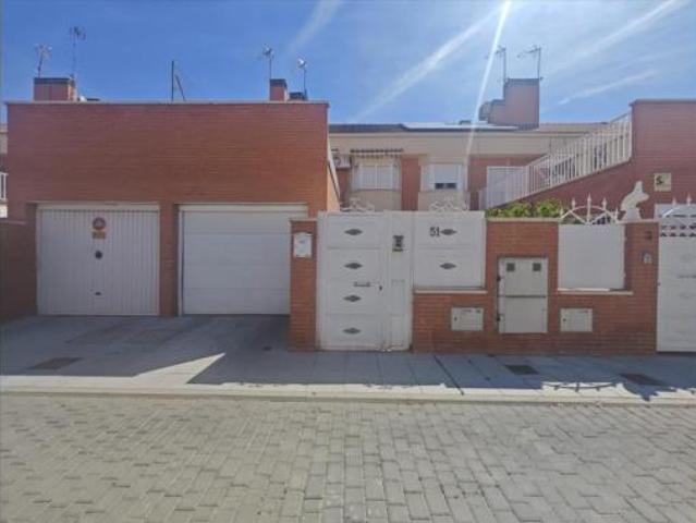 Chalet en venta en Parla, Madrid